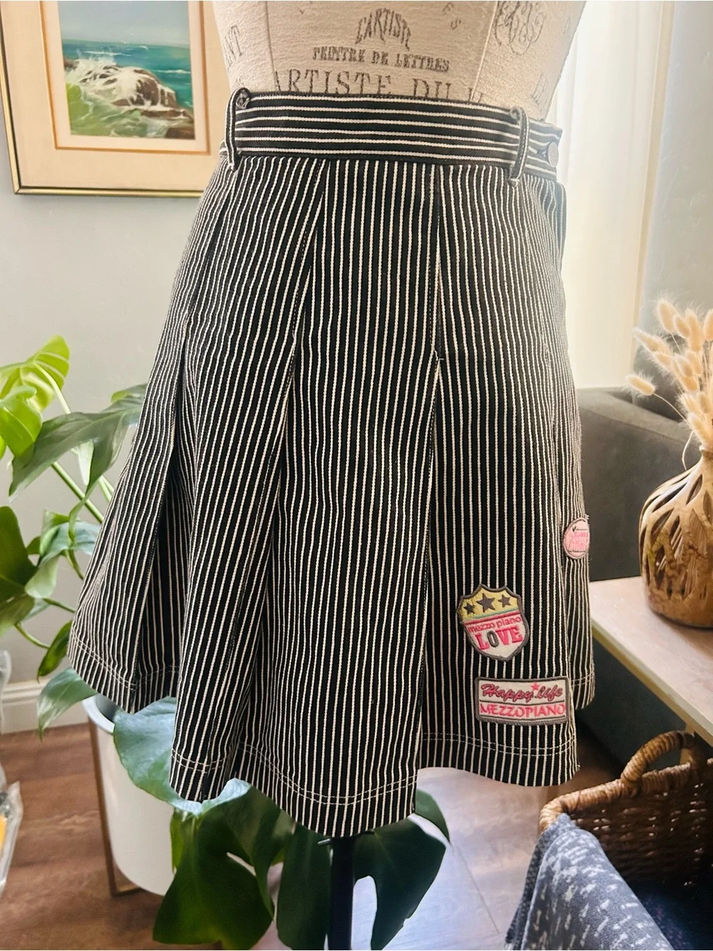 Mezzo Piano vintage black and white pinstriped pleated mini skirt - Picture 3 of 13
